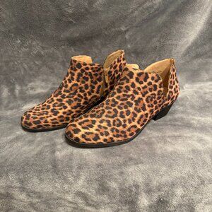 13W LEOPARD ANKLE BOOTIE TORRID NEVER BEEN WORN BRAND NEW BRAND NEW BRAND NEW